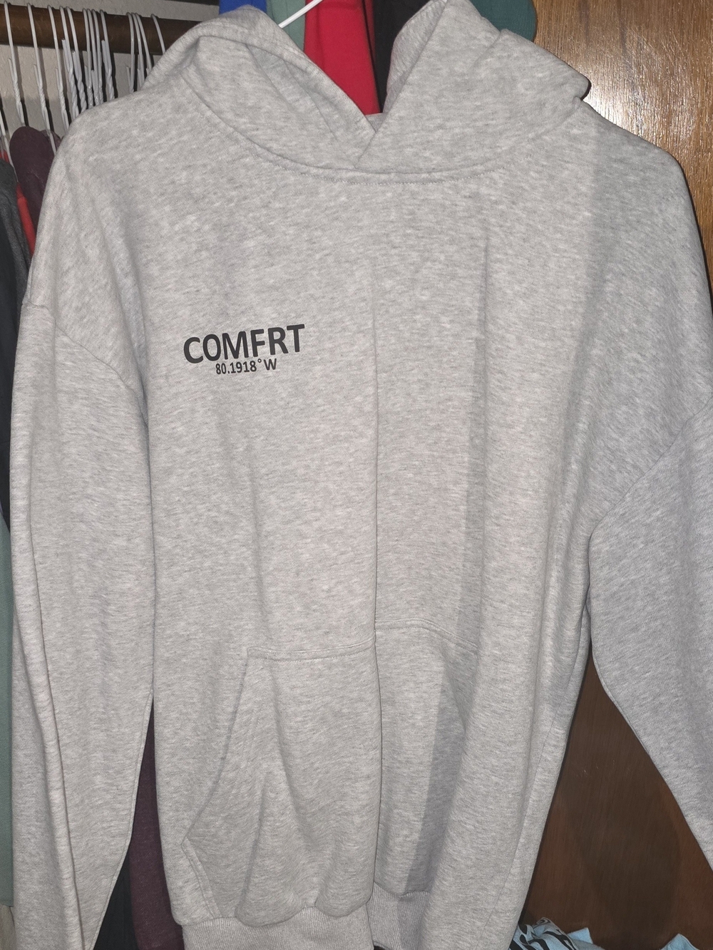 COMFRT Men’s Light Gray Pullover Hoodie